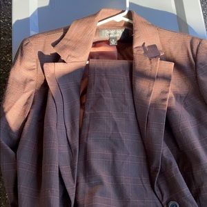 Women’s Larry Levine Pant Suit